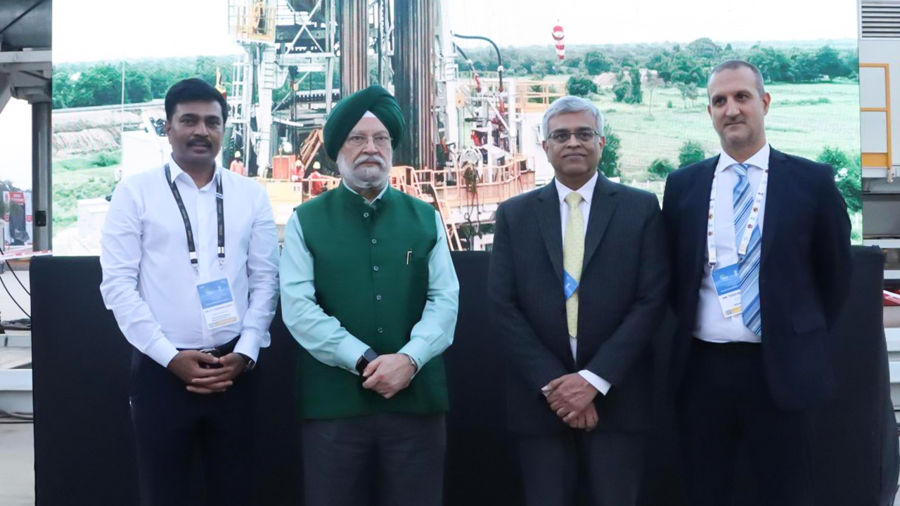 Union Minister Applauds MEIL & Drillmec for 'Make in India' Rigs