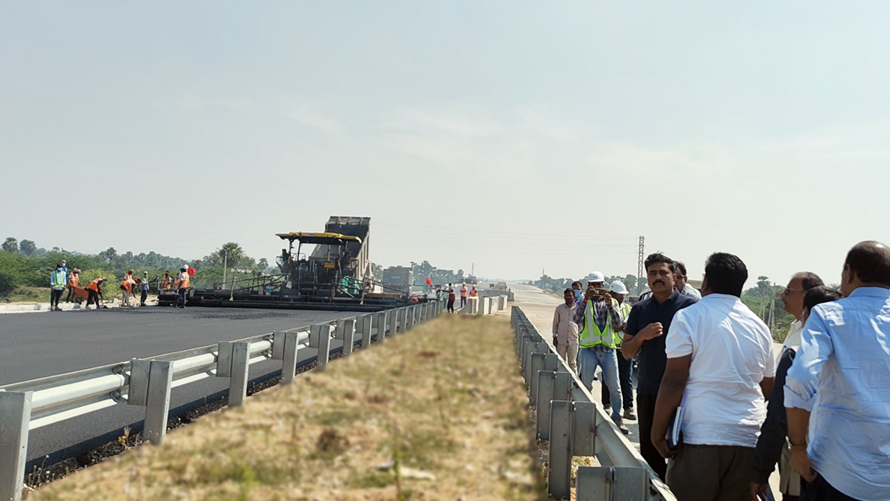MD PV KRishna Reddy Reviews Work Progress on  Key Segments of Surat–Chennai Economic Corridor